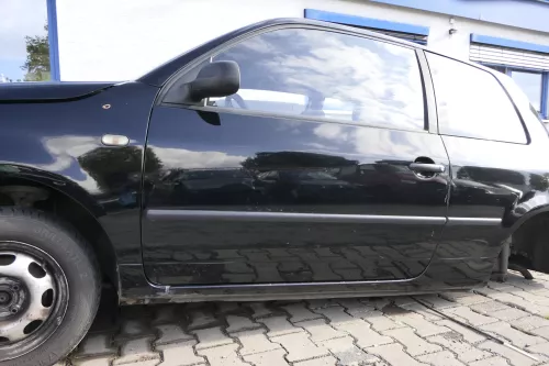 VW Lupo Seat Arosa Tür vorne links Fahrertür schwarz L041 (mechanischer FH)