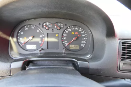 VW Golf 4 Tacho Tachometer Kombiinstrument 348.000km 1J0919881B 1,6-2,8
