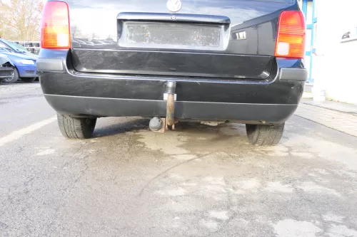 VW Passat 3B 3B5 Kombi Stoßstange hinten Heckstoßstange Stoßfänger schwarz LC9Z