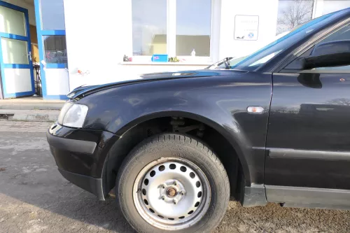 VW Passat 3B Kotflügel vorne links schwarz LC9Z blackmagic