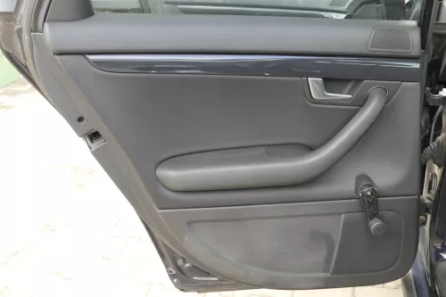 4x Audi A4 8E B6 Türverkleidung Verkleidung Tür vorne + hinten schwarz links (162705)