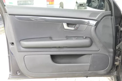 4x Audi A4 8E B6 Türverkleidung Verkleidung Tür vorne + hinten schwarz links