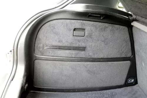 Audi A3 8L Abdeckung Verkleidung Kofferraum hinten links Seite 8L3863879B JKM