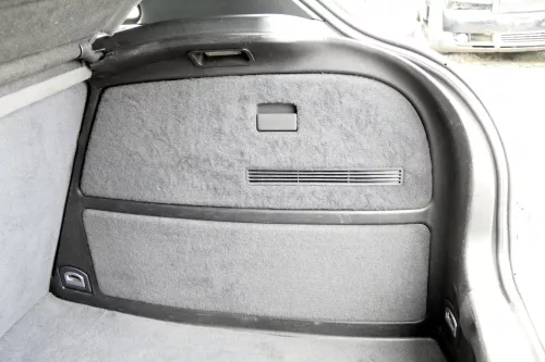Audi A3 8L Abdeckung Verkleidung Kofferraum hinten rechts Seite 8L3863880B JKM