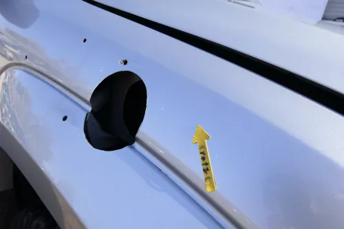 VW Amarok 2H Kotflügel vorne rechts silber LA7W reflexsilber metallic - BILDER!! (162813)