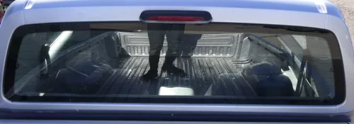 VW AMarok 2H hinten Heckscheibe Scheibe Fenster 2H5845491Q