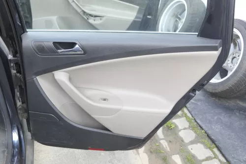 VW Passat 3C Variant 4x Türverkleidung Verkleidung Tür Leder latte macchiato sch (163023)