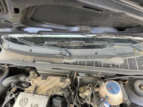 VW Golf 3 1H Abdeckung Windlauf Verkleidung Wischer Wasserkasten Wasserabweiser (163221)