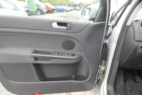 VW Golf Plus 5M 4x Türverkleidung Verkleidung Tür vorn hinten links schwarz (163511)