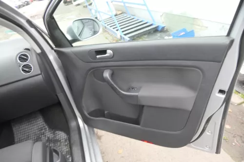 VW Golf Plus 5M 4x Türverkleidung Verkleidung Tür vorn hinten links schwarz (163511)