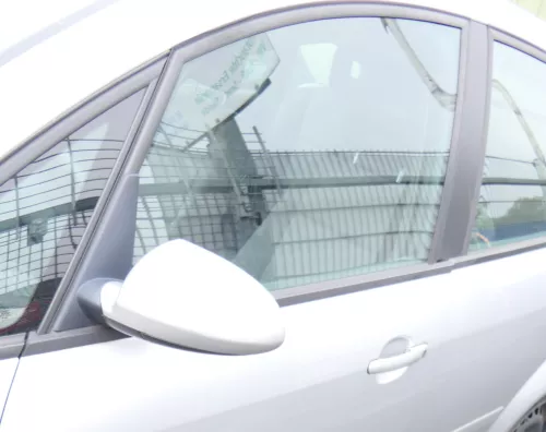 Audi A2 8Z vorne links Fenster Scheibe in Tür Fensterscheibe Fahrertür