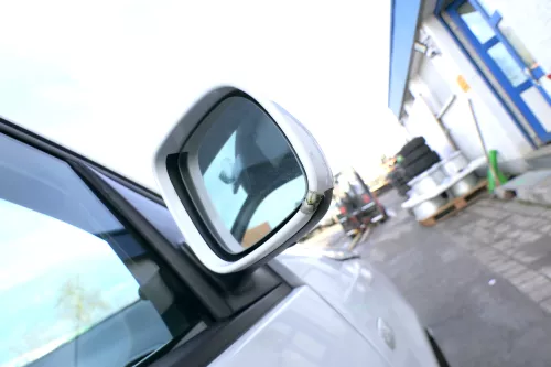 VW Lupo Arosa manueller Spiegel Außenspiegel rechts weiß LB9A - MÄNGEL (163782)