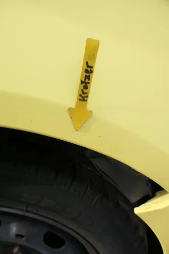 VW Polo 9N Kotflügel vorne rechts gelb LD1B bis ca.Bj.2004 - Rost (163790)