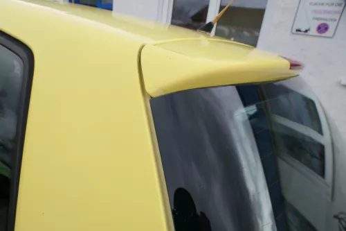 VW Polo 9N3 9N Heckklappe Kofferraumklappe Klappe gelb LD1B ohne Anbauteile (163798)