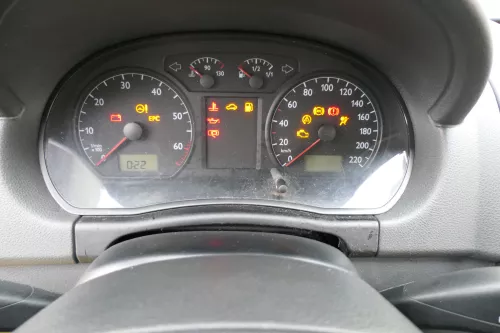 VW Polo 9N Tacho Tachometer Kombiinstrument 197.000km 6Q0920820N 1,2 47kw 40kw (163809)