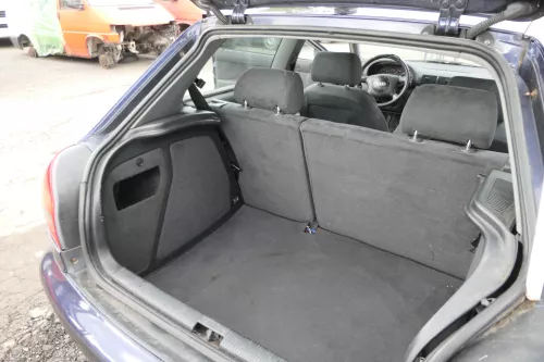 Audi A3 8L 3-Türer Verkleidung Teppich Kofferraum Kofferraumteppich schiefer (164045)