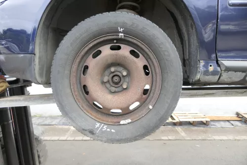 4x VW Golf 4 Bora A3 195/65 R15 91T Winterreifen M+S Reifen 6jx15H2 ET38 ca4-6mm (164049)