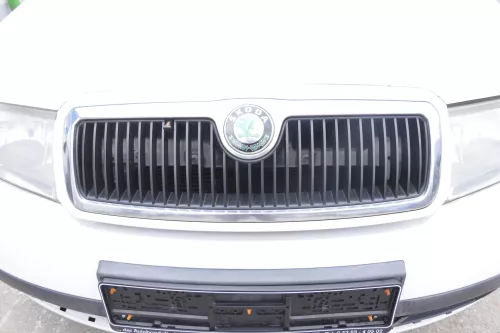 Skoda Fabia 6Y Stoßstange Stoßfänger vorne weiß LF9E 2000-2004 (164154)