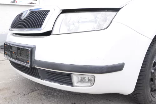 Skoda Fabia 6Y Stoßstange Stoßfänger vorne weiß LF9E 2000-2004 (164154)