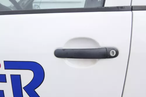 Skoda Fabia 6Y Kombi + Limousine Tür vorne links Fahrertür weiß LF9E ohneAnbaute (164160)