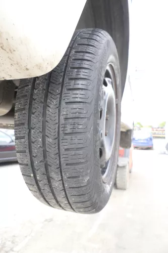 Polo 6R 9N Ibiza Felgen 185/60 R14 82T Allwetter M+S 6jx15 ET43 Reifen 4-7mm (164175)