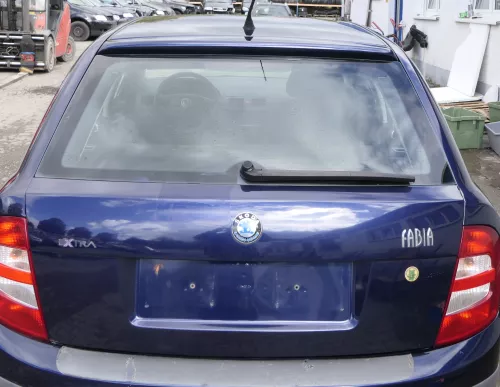 Skoda Fabia 6Y6 Schrägheck Heckklappe Kofferraumklappe hinten blau LF5U