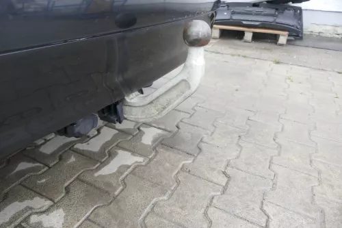Audi A4 8E B6 Kombi Avant Stoßstange hinten mit Spoiler schwarz LZ9W (164236)
