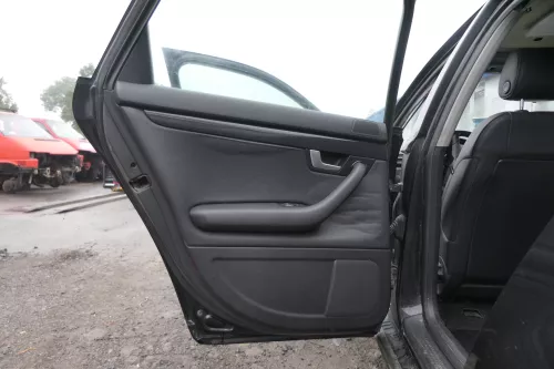 4x Audi A4 8E B6 Türverkleidung Verkleidung Tür schwarz Leder (164246)