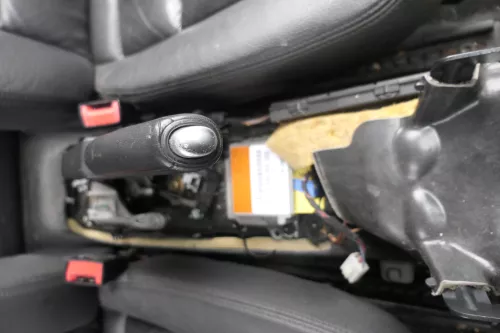 Audi A4 8E B6 B7 Handbremse Feststellbremse schwarz Leder Griff (164249)