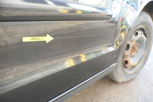 VW Polo 9N 9N3 Tür vorne rechts Beifahrertür 2/3-Türer schwarz LC9Z ohneAnbautei (164313)