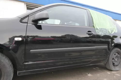 VW Polo 9N 9N3 Tür vorne links Fahrertür 2/3-Türer schwarz L041 ohneAnbautei