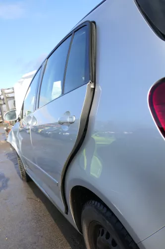 VW Golf Plus 5M 6 521 Türblatt Tür Blech hinten links grau silber LA7W + Rahmen (164362)