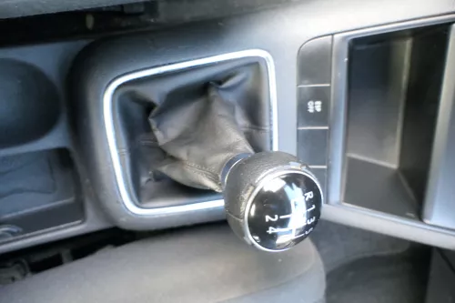 VW Golf Plus 5M Schaltknauf Schaltsack Schaltung Schaltknüppel 5-Gang 5M0711113R (164368)