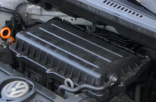 Golf 5 Luftfilterkasten Luftfilter Motorabdeckung 1,4 16V CGGA 036129611CD BUD (164378)