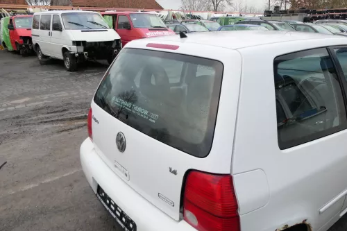 VW Lupo 6X Heckklappe Klappe Kofferraumklappe Scheibe weiß LB9A ohneAnbautei (164403)