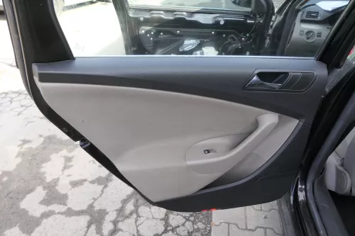 VW Passat 3C Variant 4x Türverkleidung Verkleidung Tür latte macchiato braun (164576)