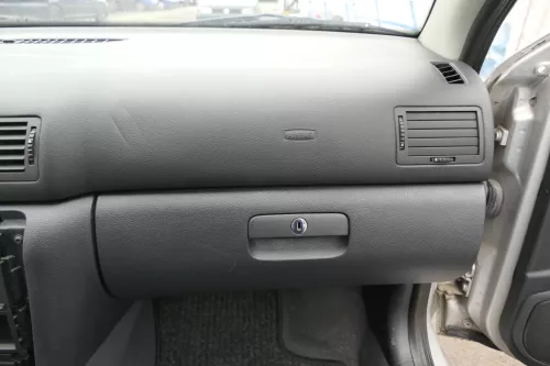 Skoda Octavia 1U Deckel Klappe für Handschuhfach Handschuhfachdeckel onyx anthra