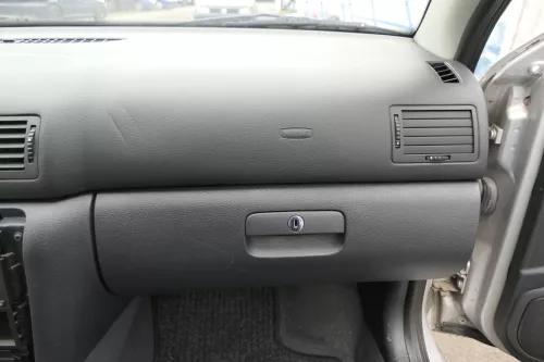 Skoda Octavia 1U Deckel Klappe für Handschuhfach Handschuhfachdeckel onyx anthra