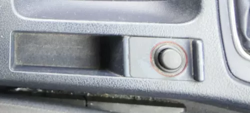 A4 8E B6 B7 Zigarettenanzünder vorne Anzünder 8E0863284B blau maritimblau