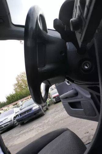 A3 8P A4 8E Lenkrad 4-Speichen 8E0419091BE3 6PS schwarz Lederlenkrad (164759)