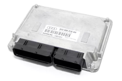 Audi A4 8E Steuergerät Motor Motorsteuergerät 1,6 ALZ 75kw 102PS 8E0906018AH