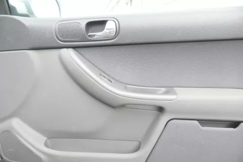 Audi A3 8L Türverkleidung Verkleidung Tür vorne rechts 2/3-Türer grau schiefer (164800)