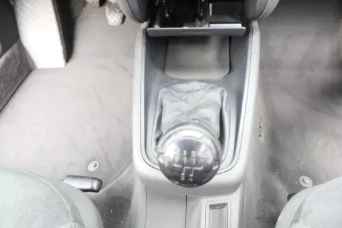 Audi A3 8L Schaltknauf Schaltsack Schaltung Schaltknüppel 5-Gang 1,6 (164804)