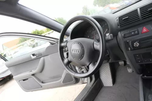 Audi A3 8L A6 4B A4 Lenkrad Lederlenkrad Leder 4-Speichen - ohne Airbag (164806)