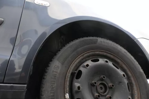 VW Polo 9N Kotflügel vorne rechts grau LC7V bis ca.Bj.2004 (164836)