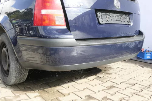 VW Golf 4 Kombi Avant Stoßstange hinten Heckstoßstange Stoßfänger blau LA5G (164873)