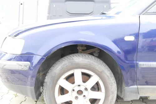 VW Passat 3B Kotflügel vorne links blau LB5N blackmagic