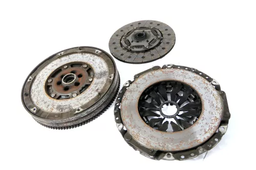 VW Passat 3B A4 B5 Schwungrad Zweimassenschwungrad AVF 1,9 TDI 96kw 136PS (164949)