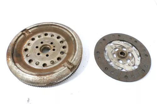 VW Touran Golf 5 Schwungrad Zweimassenschwungrad BLS BXE BKC 1.9 TDI 77kw 228 (164975)