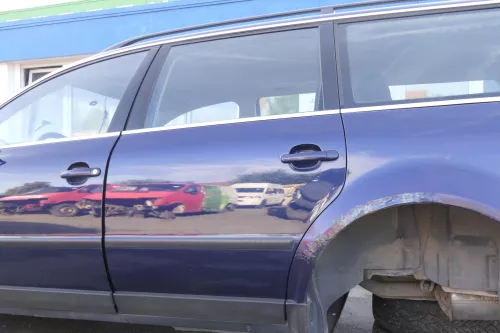 VW Passat 3B 3BG Kombi Variant Tür hinten links blau LB5N ohneAnbauteile
